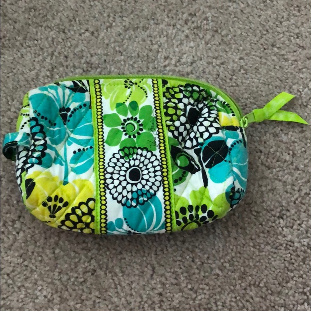Vera Bradley cosmetic bag 🏝